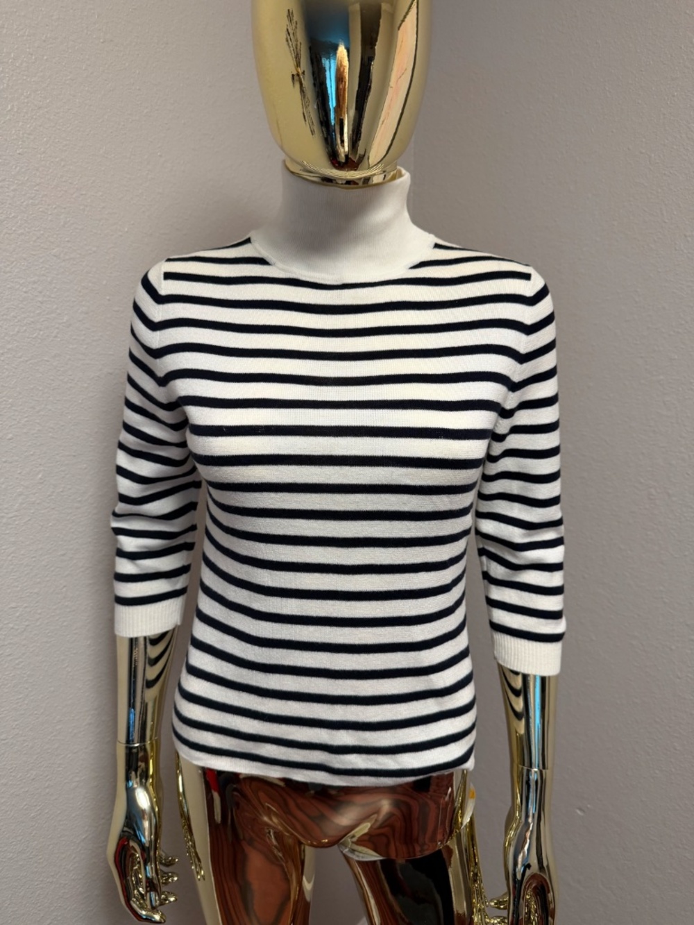 Etiqueta Negra stripped sweater, size M